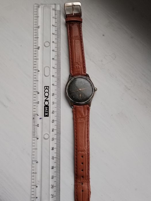 Часы наручные Bossinoer , Швейцарии. Старые. На ходу.