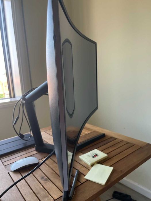 Monitor Samsung C32HG70QQU - Usado