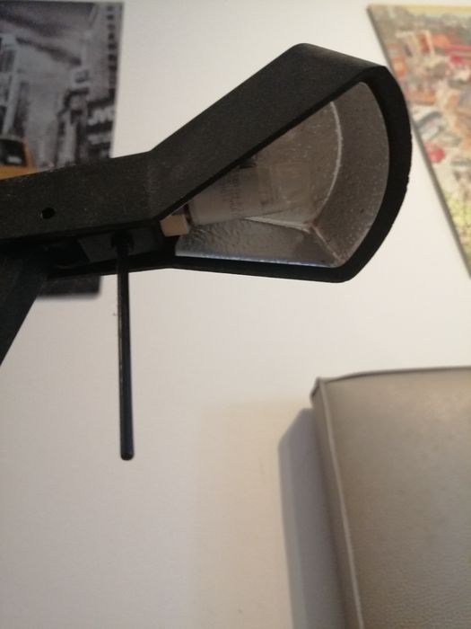 Candeeiro de mesa preto led