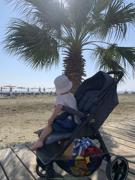 прогулянкова коляска britax romer