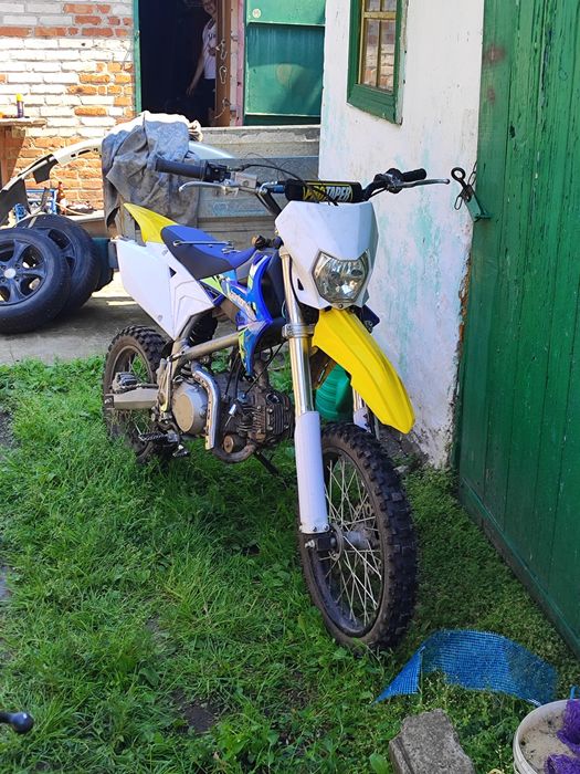 Продам питбайк Бартон СРОЧНО так как выезжаю за границу