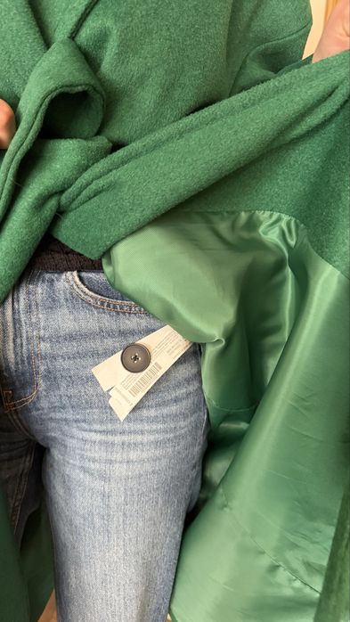 Пальто Stradivarius зелене розмір S на завязці