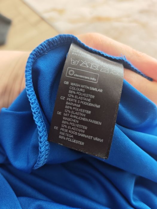 Chabrowa sukienka skater H&M Divided odkryte plecy