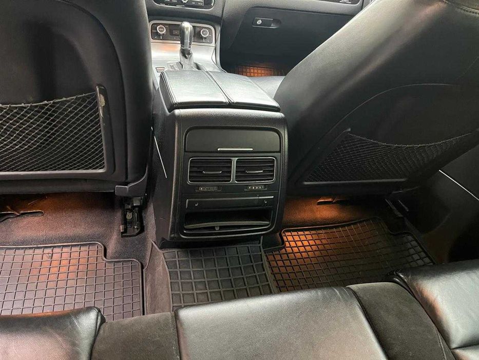 Продаю авто Volkswagen Touareg