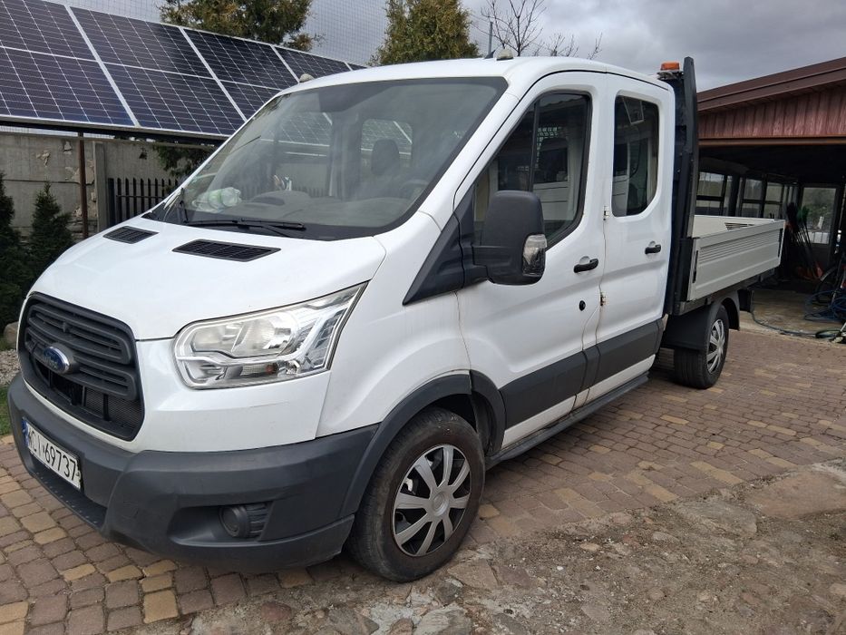 Ford Transit 2.2 155 koni z 2015 roku doca 7 osób