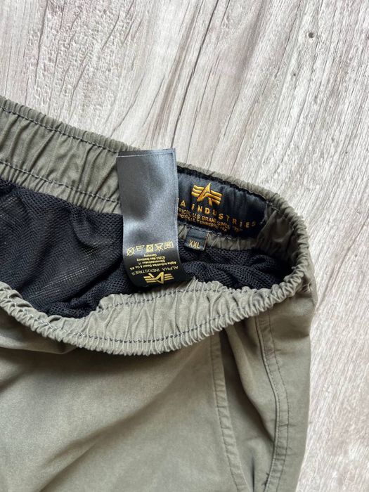 Шорти alpha industries
