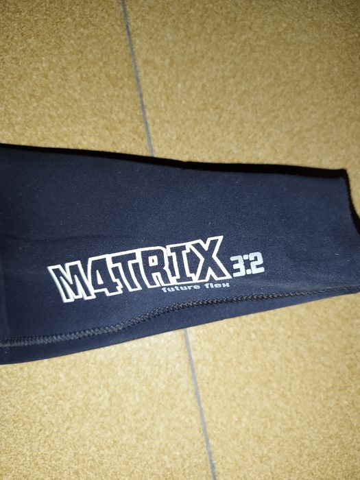 Fato surf marca bodyglove.