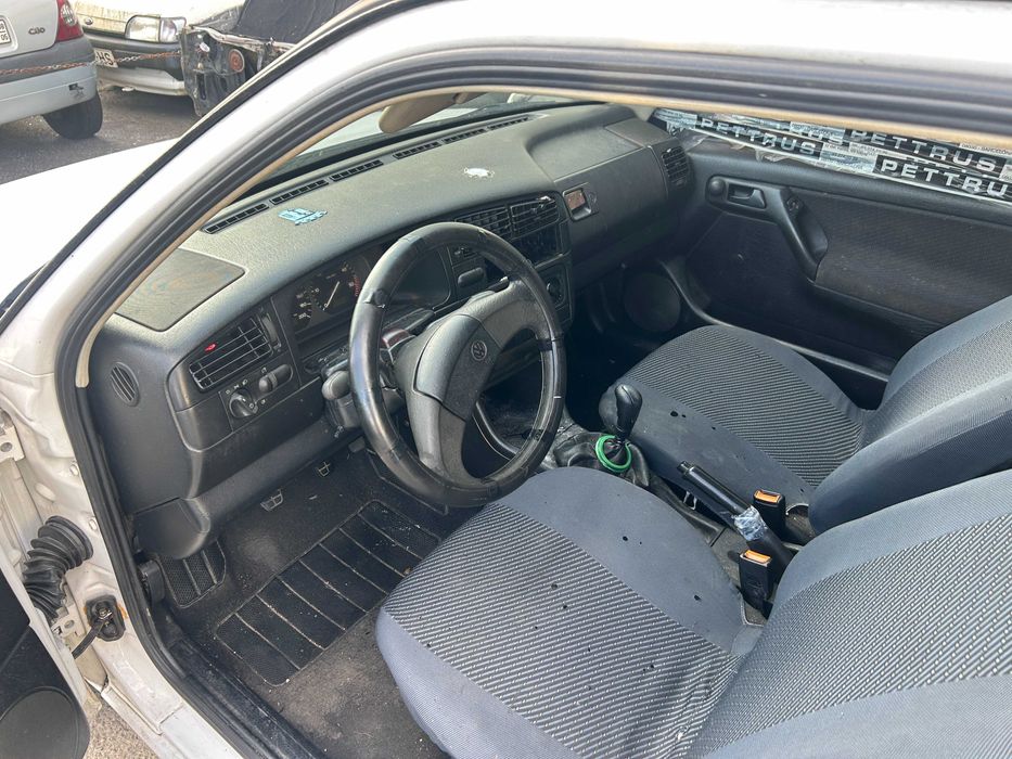 VW Golf 1.9 TD Só Para Peças