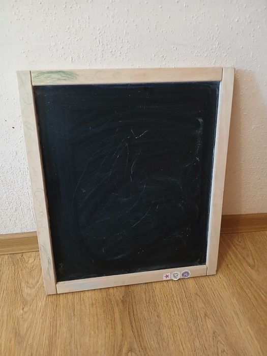 Дошка для малювання крейдою і маркером