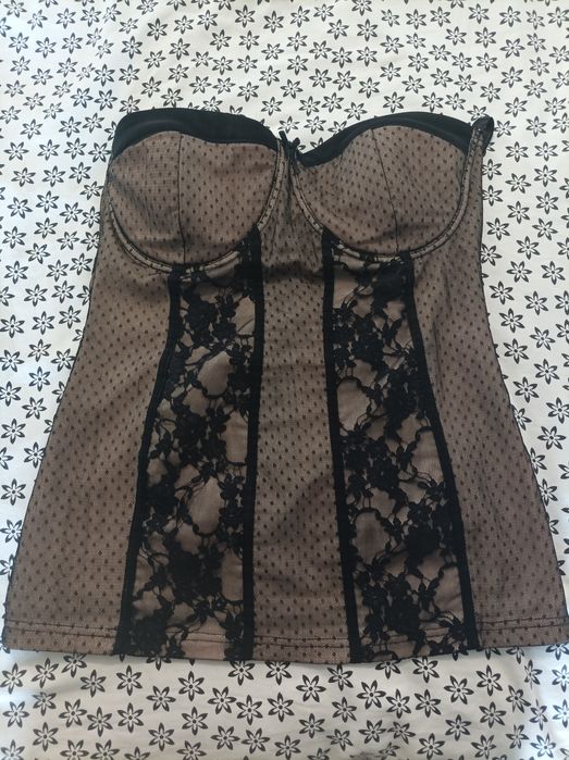 Gorset beżowo-czarny-koronkowy XL