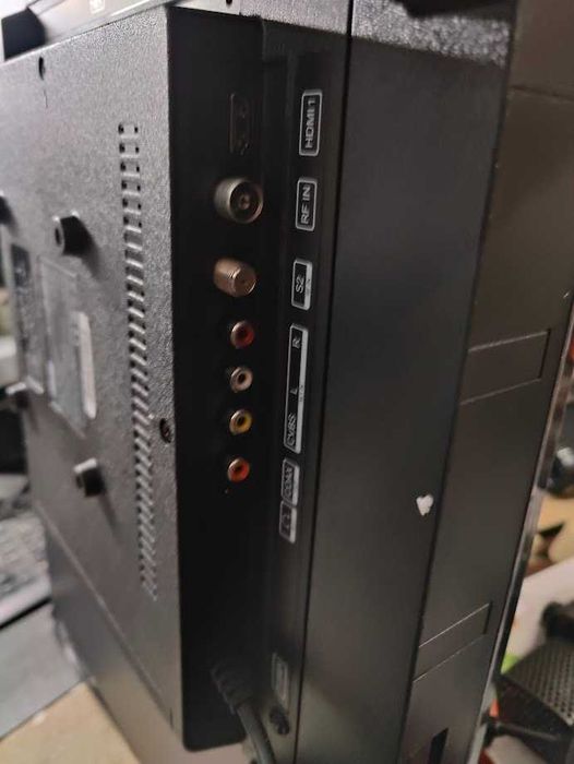 Широкоформатный HD телевизор с HDMI 32 дюймов 2E 32-D3
