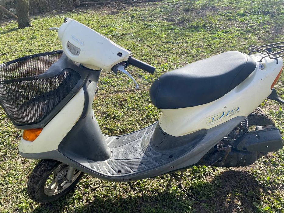 Продам скутер Honda Dio AF 34