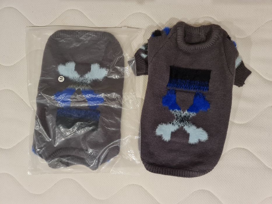 Roupa para cão nova
