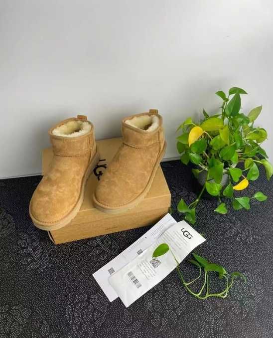 Nowe UGG oryginalnedamskie brazowe na zimę buty na jesien za kostkę.36