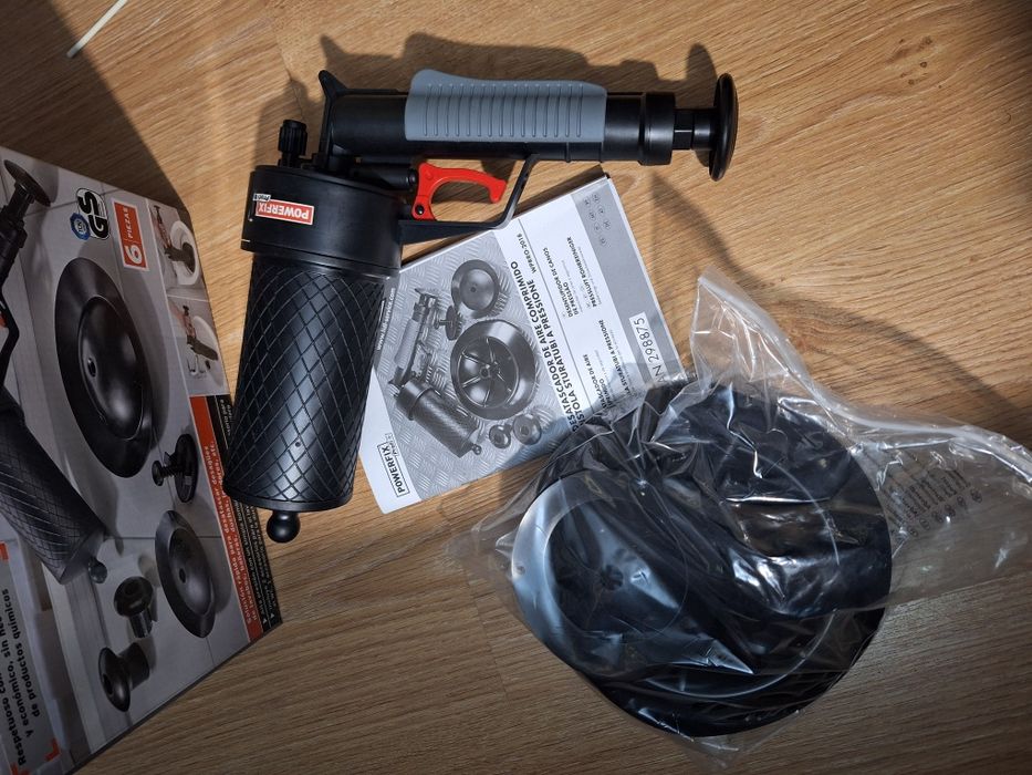 Desentupidor de Canos de Pressão. Nunca foi usado.