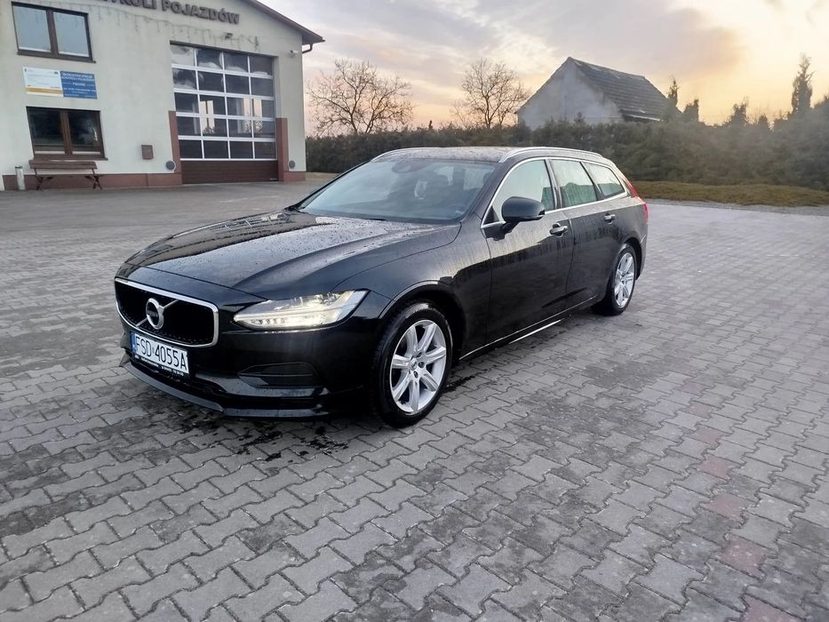 Volvo V90
