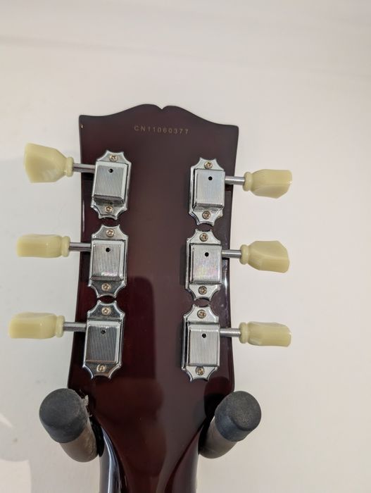 Tokai Love Rock guitarra elétrica