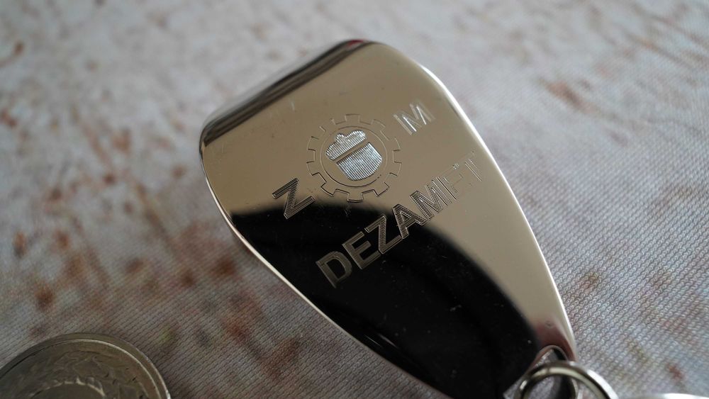 Zakłady Metalowe DEZAMET - Nowa Dęba - brelok - otwieracz