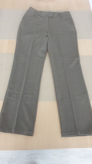 Eleganckie spodnie damskie RESERVED 38