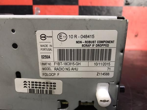 Rádio / auto-rádio FORD Tourneo Courier Kombi I
