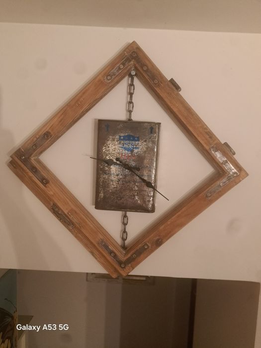 Zegar  wiszący w stylu  loft