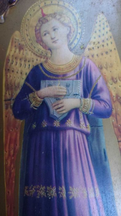 Triptico em madeira, do tipo arte sacra