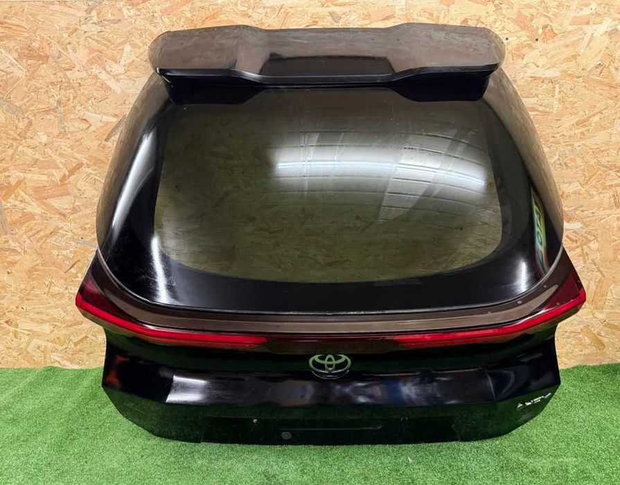 Кришка багажника Toyota C-HR II разборка