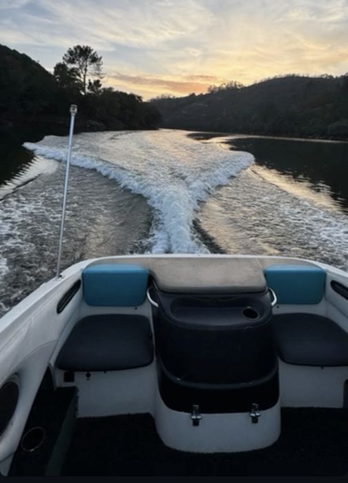 Barco de recreio Champion 6 lugares