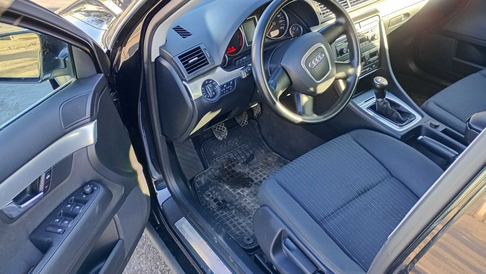 Свіжопригнаний автомобіль у відмінному стані!