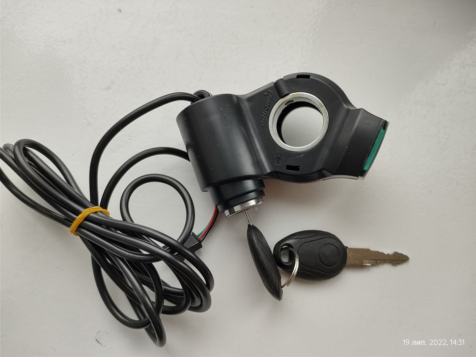 вольтметр ключ замок самокат вело мото мопед скутер voltmeter
