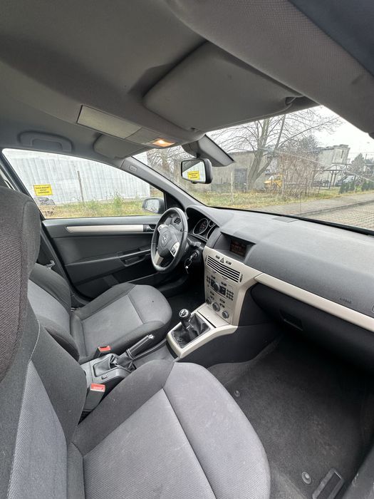 Opel Astra H 1.4/90km  •2Komplety Opon• HAK |Klima| *Zdrowa* ZADBANA