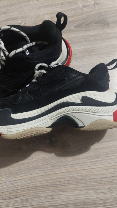 Buty sportowe damskie