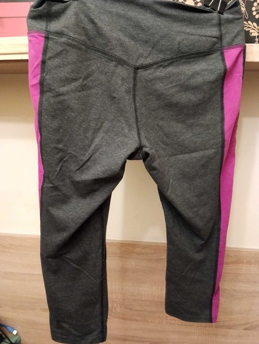 Szare leginsy Nike rozmiar L