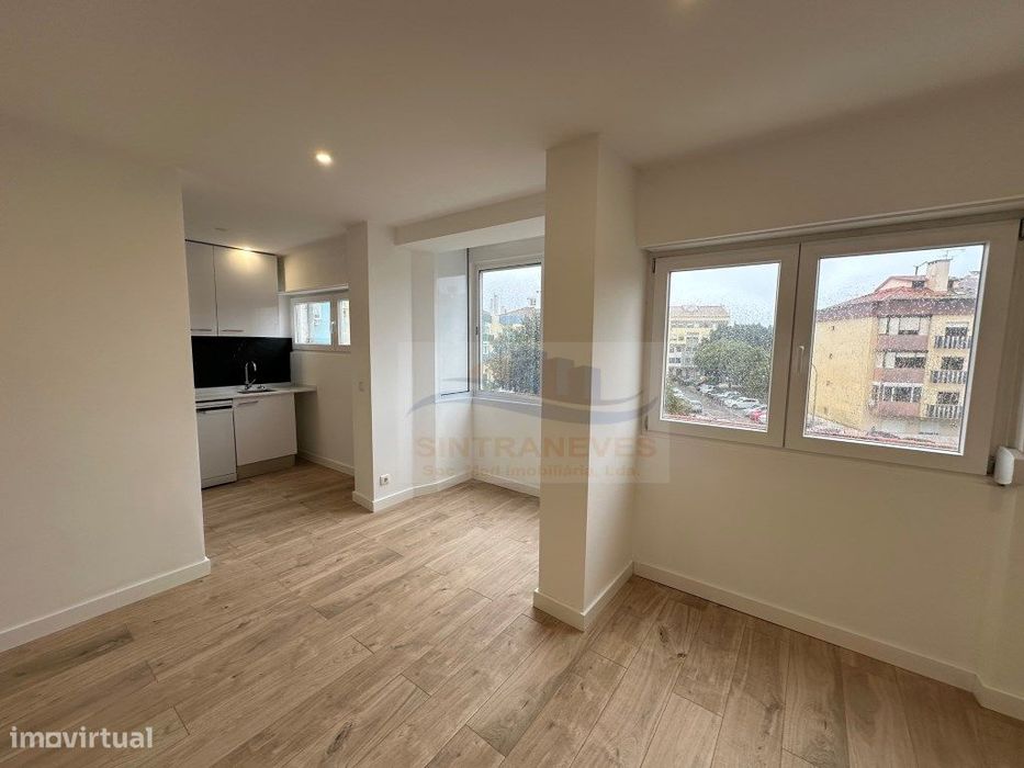 T1 Totalmente Remodelado na Damaia - Moderno, Funcional e Pronto a ... — Águas Livres, Lisboa