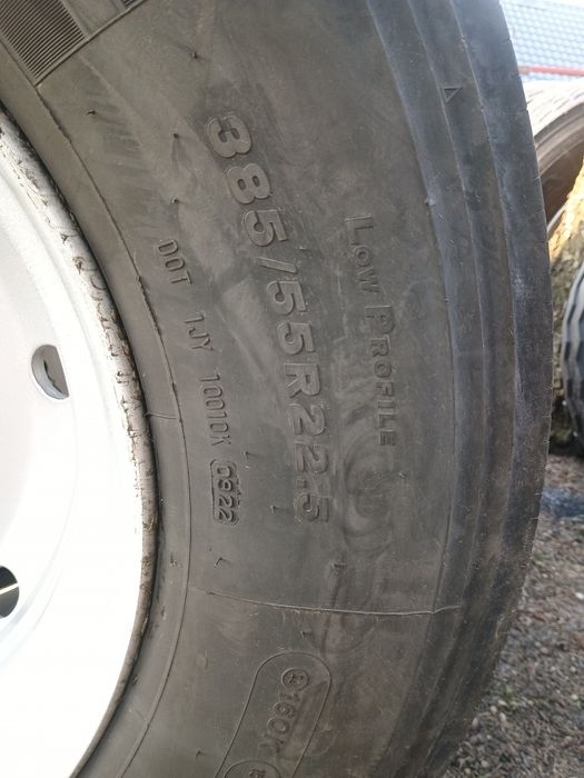 Koła do przyczepy Hl HW 8 otworów 385/55R22.5