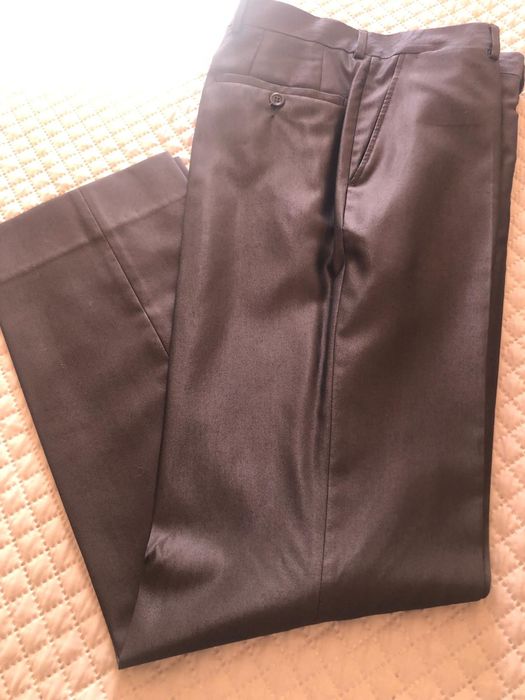 Fato castanho com colete e gravata marca Torre