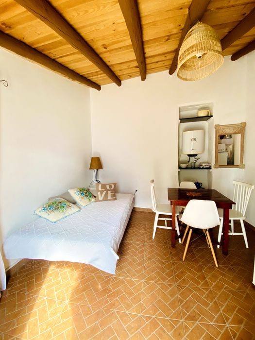 Arrenda-se Casa T1 Aldeia alentejana 15 min Mértola