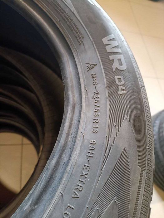 Пара шин б/у (2шт) 225/55R16 99H Nokian WR D4