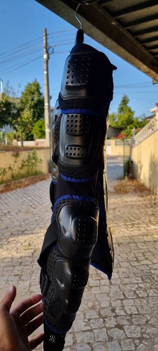 Material motocross e enduro.