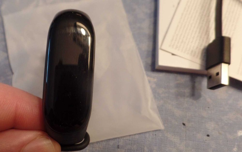 2 Smart Band Bracelets (74)64751448044417122