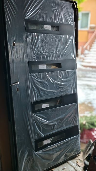 Drzwi wejściowe różne z wyprzedaży