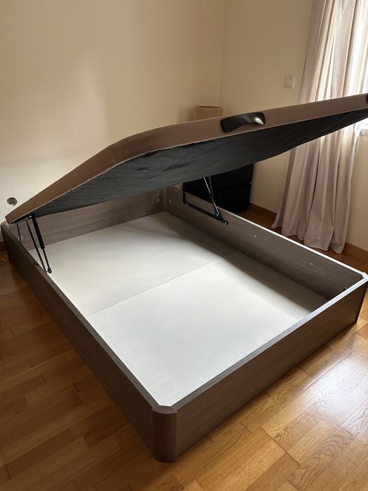 Sommier molaflex natural 190x140 usado com arrumacao
