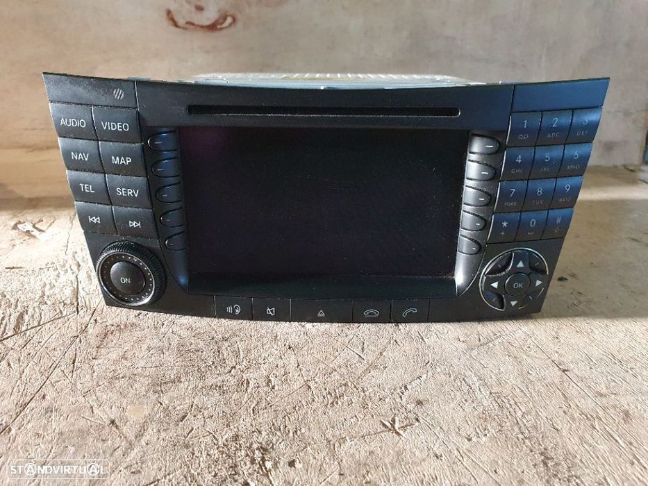 Radio original Mercedes w211 E220 E270 GPS TELEFONE A211870.008.9001