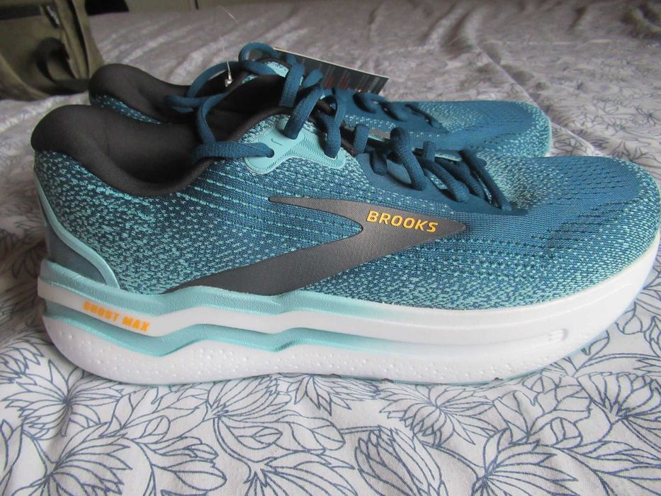 Sapatilhas Brooks Ghost Max 2 novas com etiqueta.