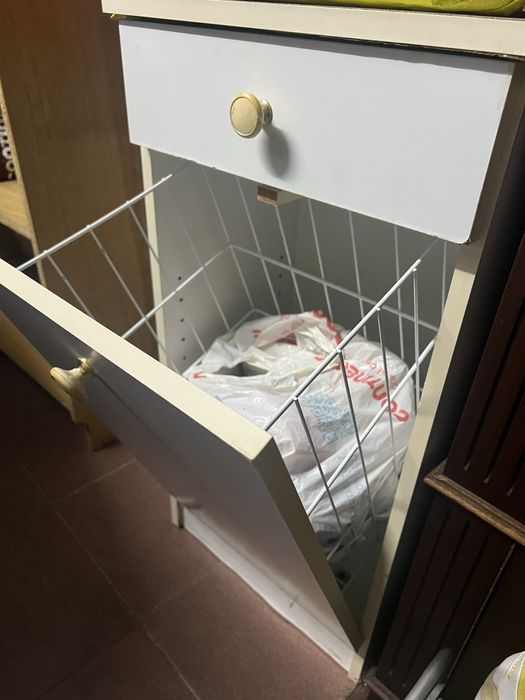 Vendo movel de madeira