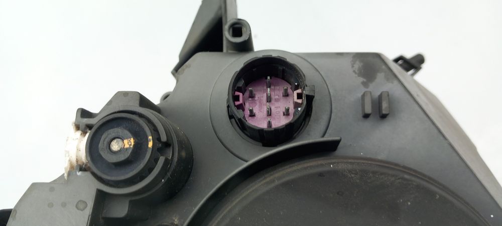 Ótica / farol esquerda OPEL Combo Furgão/Combi (X12)