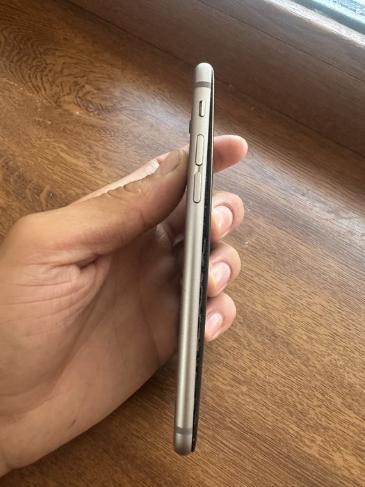 продам iPhone 6s