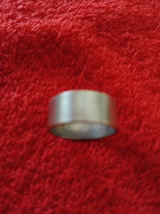 Aliança em prata contrastada