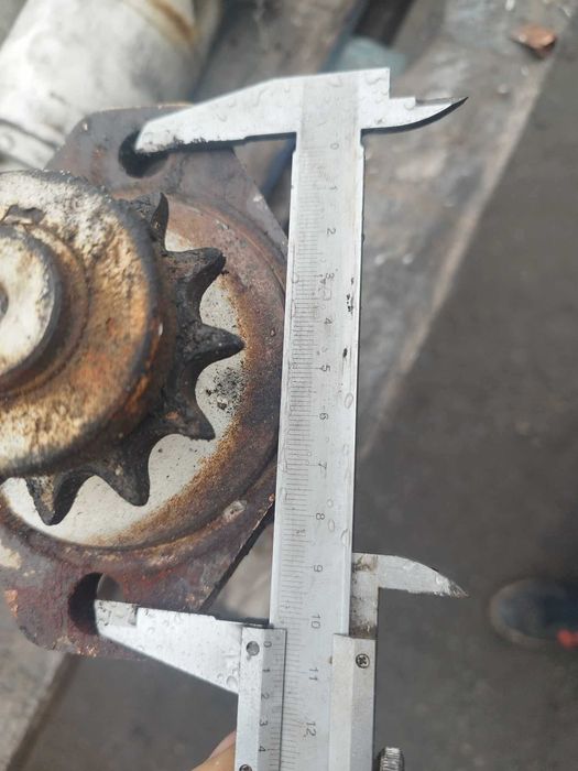 Silnik hydrauliczny TRW wałek 25 mm. Hydromotor
