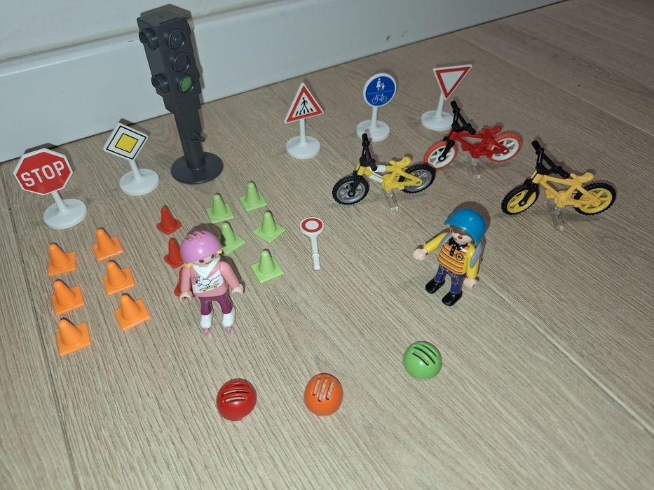Playmobil miasteczko ruchu drogowego, znaki drogowe, pachołki